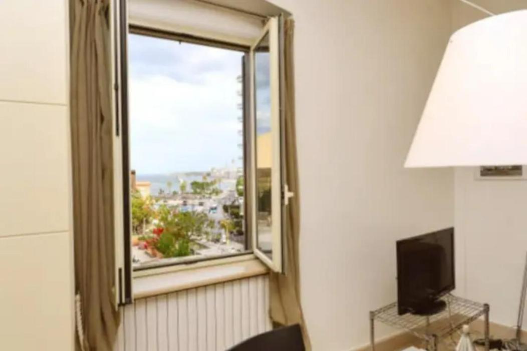 Scesa San Michele Apartment Bari Exterior photo
